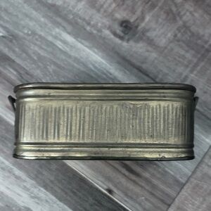 Vintage rusty Claire Burke Brass Made In India Tub 8x5x3 HG103